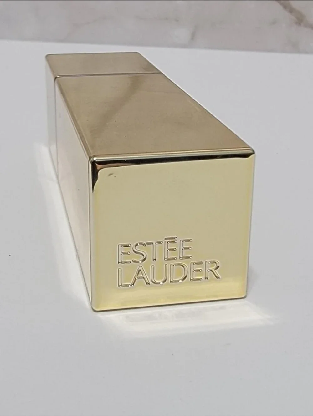 Estee Lauder Limited Edition Luxury Embossed Lipstick - Red Velvet